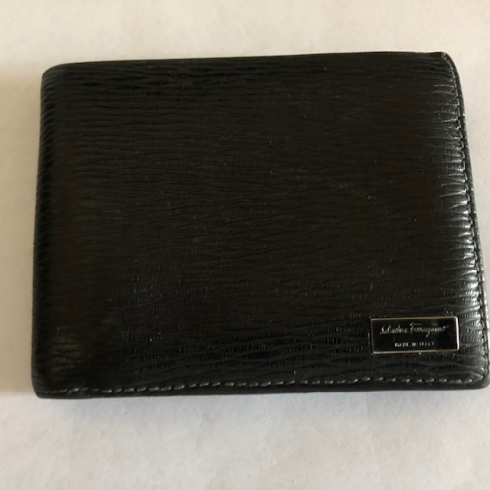 Men's Salvatore Ferragamo Revival black wallet